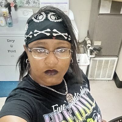 PsychChik_1105's profile picture. 
