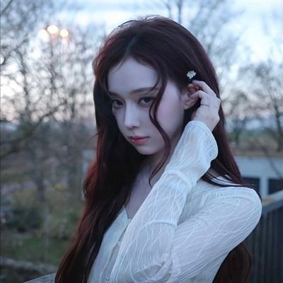 OneWithTheSky01's profile picture. WayZennie x Team WINTER l ❄️🐻