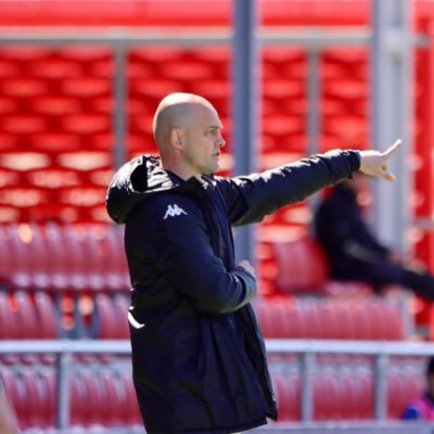 NanoRivas7's profile picture. Ex futbolista profesional Atletico,Getafe,Betis,Valladolid,Levante y Guizhou.UEFA Pro Coach. D.Magisterio Ed.Física