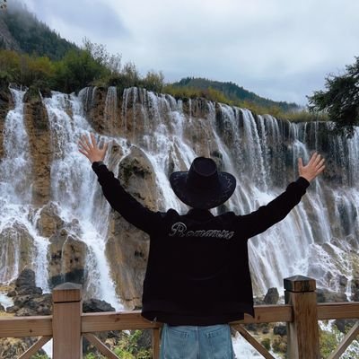 CreaTChang's profile picture. 