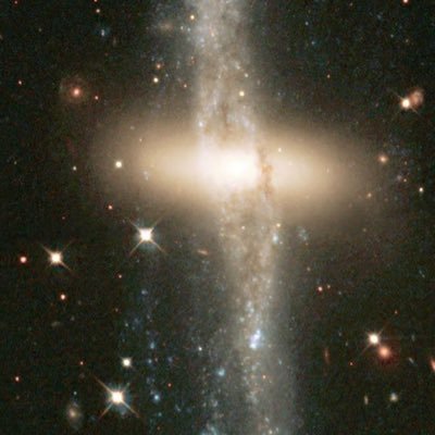 Merosgalaxy's profile picture. تجدني خارج النظام الشمسي 👾، أسست مبادرة نُــويَّــة فـ@ksu_physـي شيك على زبـ🧈ـدة الفيزياء @PhysButter