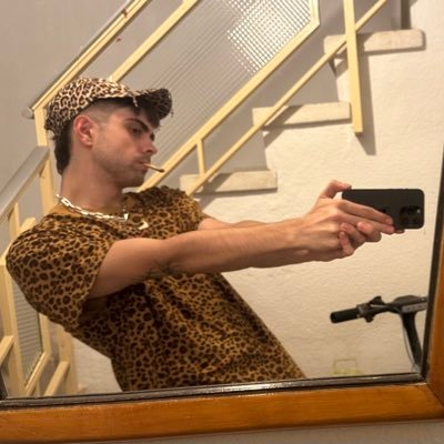 romantikoca's profile picture. ponedor de musica