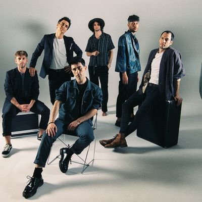 Comandante Twin Profile