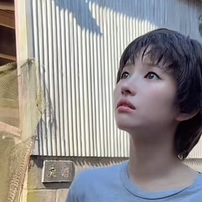 Jmim25937806's profile picture. 