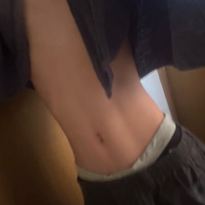 colo1379's profile picture. 172.48.20 気分で動くのでDM返信遅め 新しいアイコン考え中 サブ垢 @colo2_1346