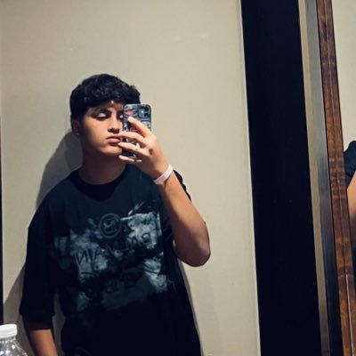 YOSSEFJ49087518's profile picture. 