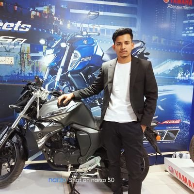 TAREKAziz929411's profile picture. 