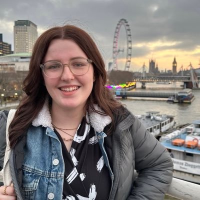 ElinRKingston's profile picture. A twenty-something living in London, discussing politics, and learning how to navigate faith, friends and city-life.