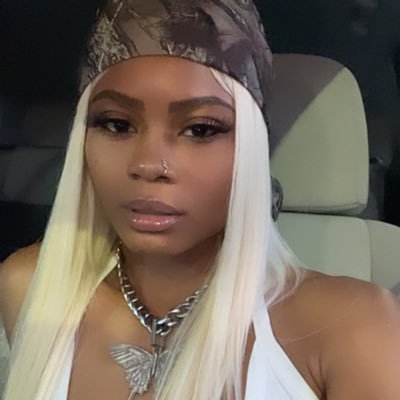 BossLadyLiss's profile picture. . that bitch 🦍 🌈🙂‍↕️