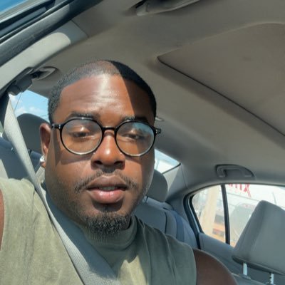 Armonie_Dae's profile picture. just a dweeb not trying to fit in ☺️💜