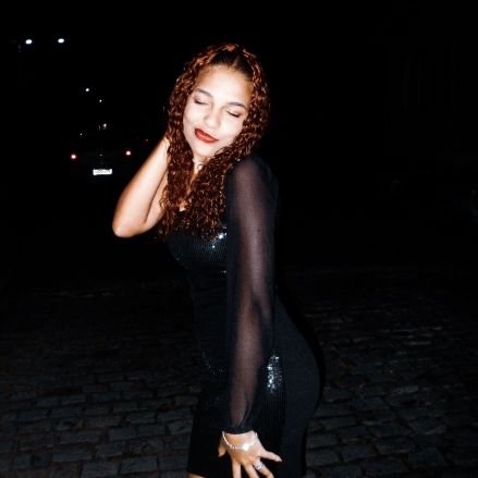 lavinniaw_'s profile picture. 