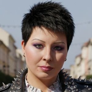 NikolinAnna2's profile picture. AI Artist, Banner Maester 2025
AI Grand Maester, Group Expert 2024