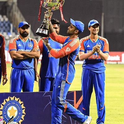 SKY_FAN_ANURAG's profile picture. Here For SKY! 🖐🏻