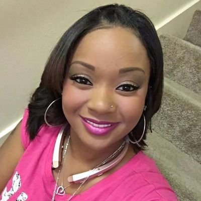 lovelyheart1705's profile picture. 