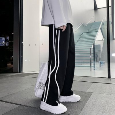 qB2Z22XKA740497's profile picture. 5月いっぱいで退会考えています〜