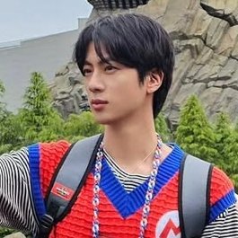 Jin: Hello handsome yesterday handsome today I'm jin 🙂‍↔️👈🏼~ | Saw Jin 221028 🧑🏻‍🚀🇦🇷 |bangtan boys ♡ | she/her ⋆ 28