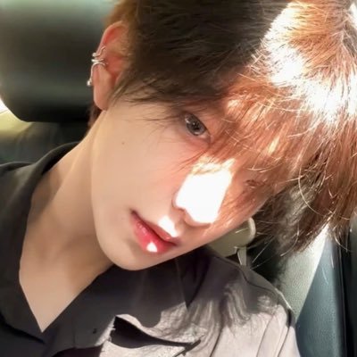 ft1fl_hjwz's profile picture. 