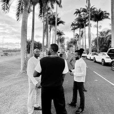 0tvr6's profile picture. Je viens en paix 🏴‍☠️ (bandera no colonial de Guadalupe) 🌎🌴🌞🌊