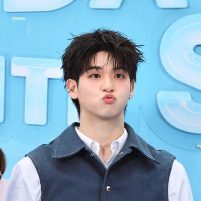 Pakjira43139231's profile picture. ถึงแม้จะไม่เริ่มเดินทางมาด้วยกันตั้งแต่ต้น แต่สัญญาว่าจะเดินต่อไปกับทั้งคู่จนกว่าจะสุดทางเลย S to the N ♥️🐕🐈‍⬛♥️#คีพคู่สกายนานิ #มะมี๊ลูกอ้วม