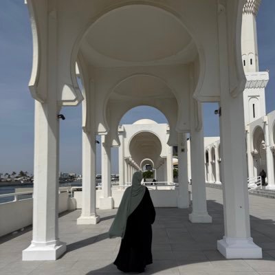 _hanane1_'s profile picture. Don't know why I am here!