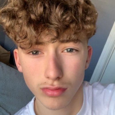 mateomillerx's profile picture. 18yo | British🇬🇧 | Twink | I only respond to OF (MY OF IS OUT NOW!👇🏻👇🏻) https://t.co/tK9AElsKfJ