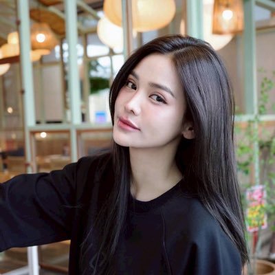 omeletittita's profile picture. อิงล็อต = ออมเล็ต🤍แคปทวิตคิด (100,000)