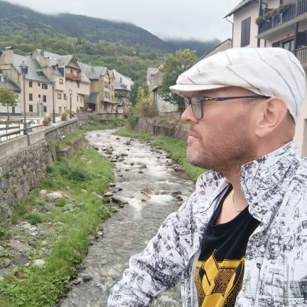 Dany_MarLoz's profile picture. Buen amigo, simpático, no me gusta que me mientan sincero, me encanta la cultura japonesa,  fan incondicional de Star Wars, Doctor Who y Pokémon.