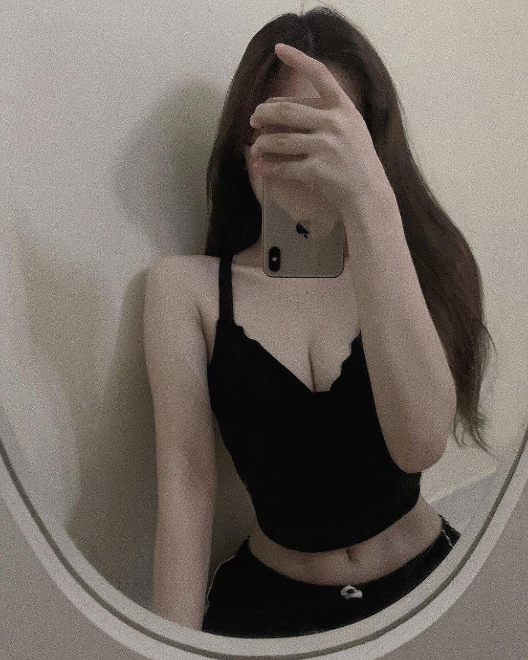 67UK5Y4q5uZC2Q's profile picture. 喜歡我就追蹤我 追蹤我的可以免費約愛 愛 有需要我會抽一位幸運者
