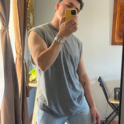 Xbrii95's profile picture. 