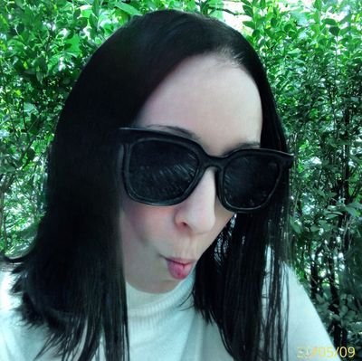 Avgustxv's profile picture. al' dok sam neobaveštena devojčica
