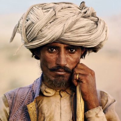 west2man's profile picture. لن تستطيع معي صبراً