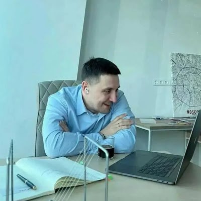 Mikesantos42063's profile picture. 