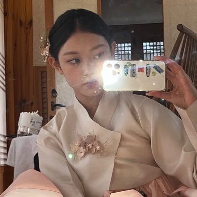njzful's profile picture. 
