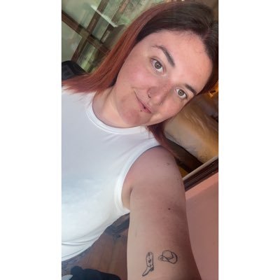 carlafugaccia's profile picture. 27 / Mental Health Nurse / 🏒 Toronto Maple Leafs and Solway Sharks