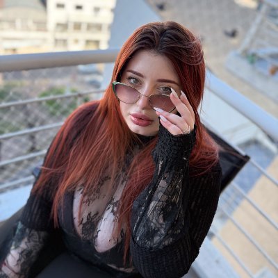 emilyshimmers's profile picture. 21| Single, Cooking, cleansing, cat cuddles repeat but i have dirty thoughts, and a thing for men who don’t hesitate check my FREE link u wont regret it👇👇👇