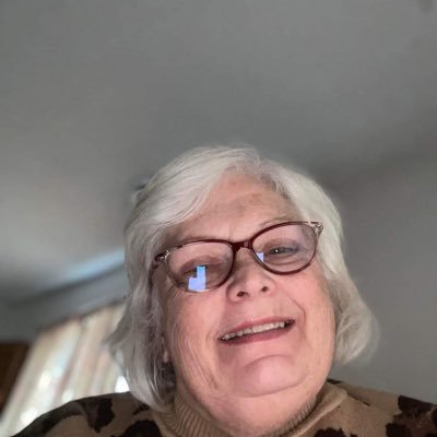 Jessysmith83481's profile picture. 