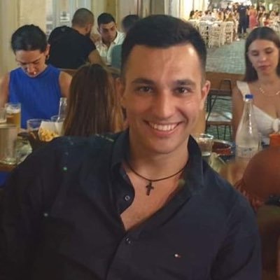 zisistrigkas's profile picture. | 🇬🇷 | 25yo Singer, Lyricist