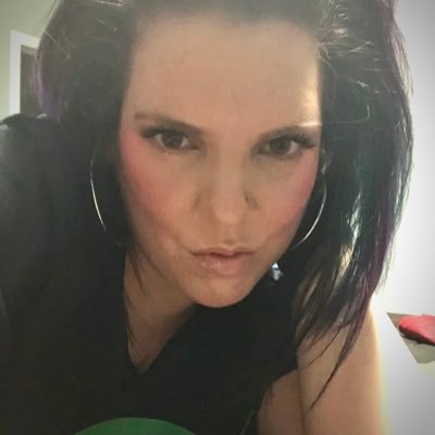 #Leafsforever/Jays/#BillsMafia/Soccer/ Workout | Cat mama & coffee junkie ☕️ with no filter ツ 🇨🇦🇮🇹 ~🚫Crypto,🚫Bitcoin ~backup; @PuCk_N_SasS
