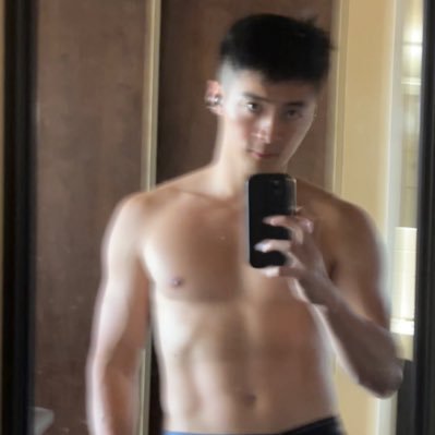 rainbowasian001's profile picture. Your hairless ⭕️ 💕💕