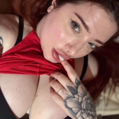 u_gonna_msemily's profile picture. Outdoor Slut and Indoor Whore
Rubbing my pussy make me weak💫
Let's explore them on my FREE link💋