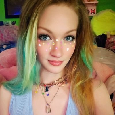 @ZomBree420