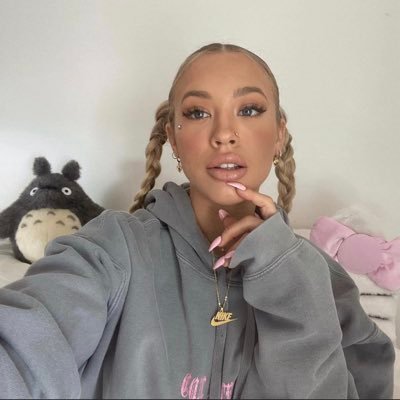 Alice001Am95731's profile picture. 