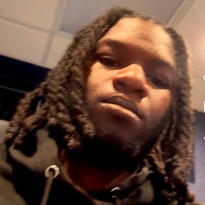 GuruChizz's profile picture. We chillen, no stressing. Dont pass up these blessings | #BigCreatxr |