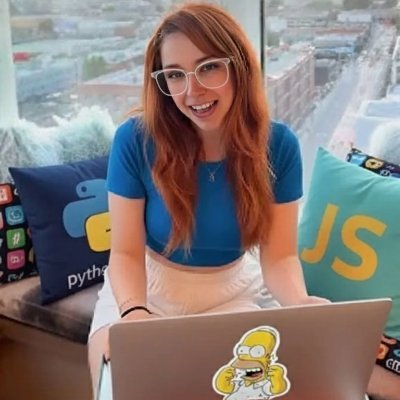 AlessandGaby's profile picture. Empece con HTML, CSS y JavaScript ahora voy por diseño UX back end     escribo sobre cine-series me gusta la lectura, el vino, cocinar milanesa y el fútbol.