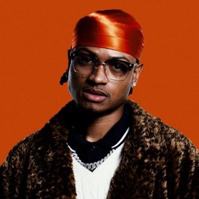 acervgea's profile picture. 📁 Acervo do cantor e amante de peitos G.A | Fan Account.