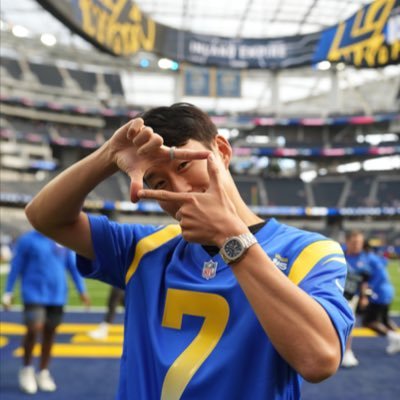 hoopsnshoot1107's profile picture. 1위는 EXO♡ || 홍 • 웅 • 교 || b.maulana || LN04⋆.˚ || 𝚙𝚛𝚘𝚍. 𝚓𝚊𝚢🧨