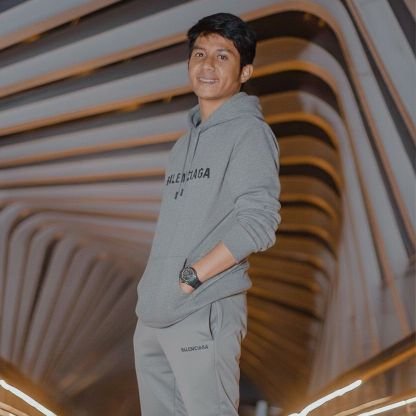 Samad_bng's profile picture. Hanya berbagi kekonyolan dan sesekali fakta. Tujuan: membuat kamu tertawa atau berpikir keras.