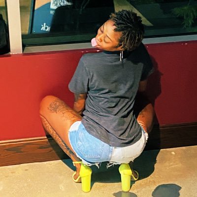 Too Busy Tending To My Own Grass To See If Yours Is Greener.️ #MOM LongLiveQueenBre 🤍🕊️👑