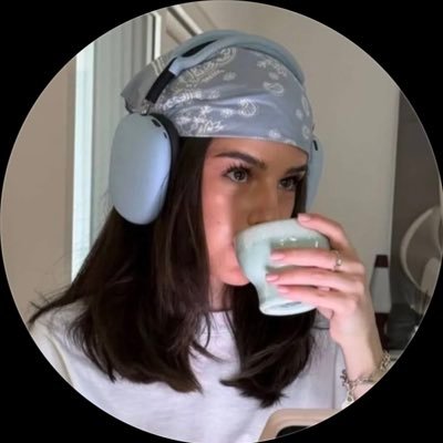 U3EC3's profile picture. 