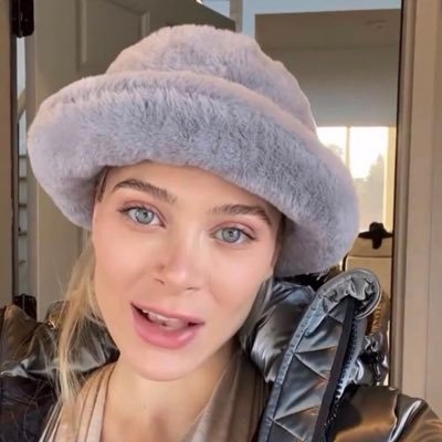 olivi46200's profile picture. I’m very honest and trustworthy